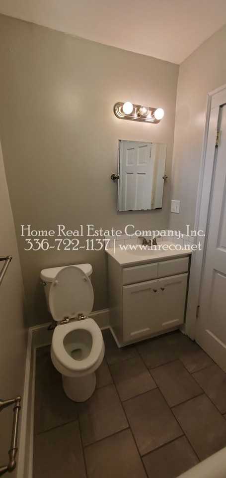 415 N Spring St #6 - Photo 7 of 12