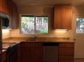 featured image of 10 Ash Ave