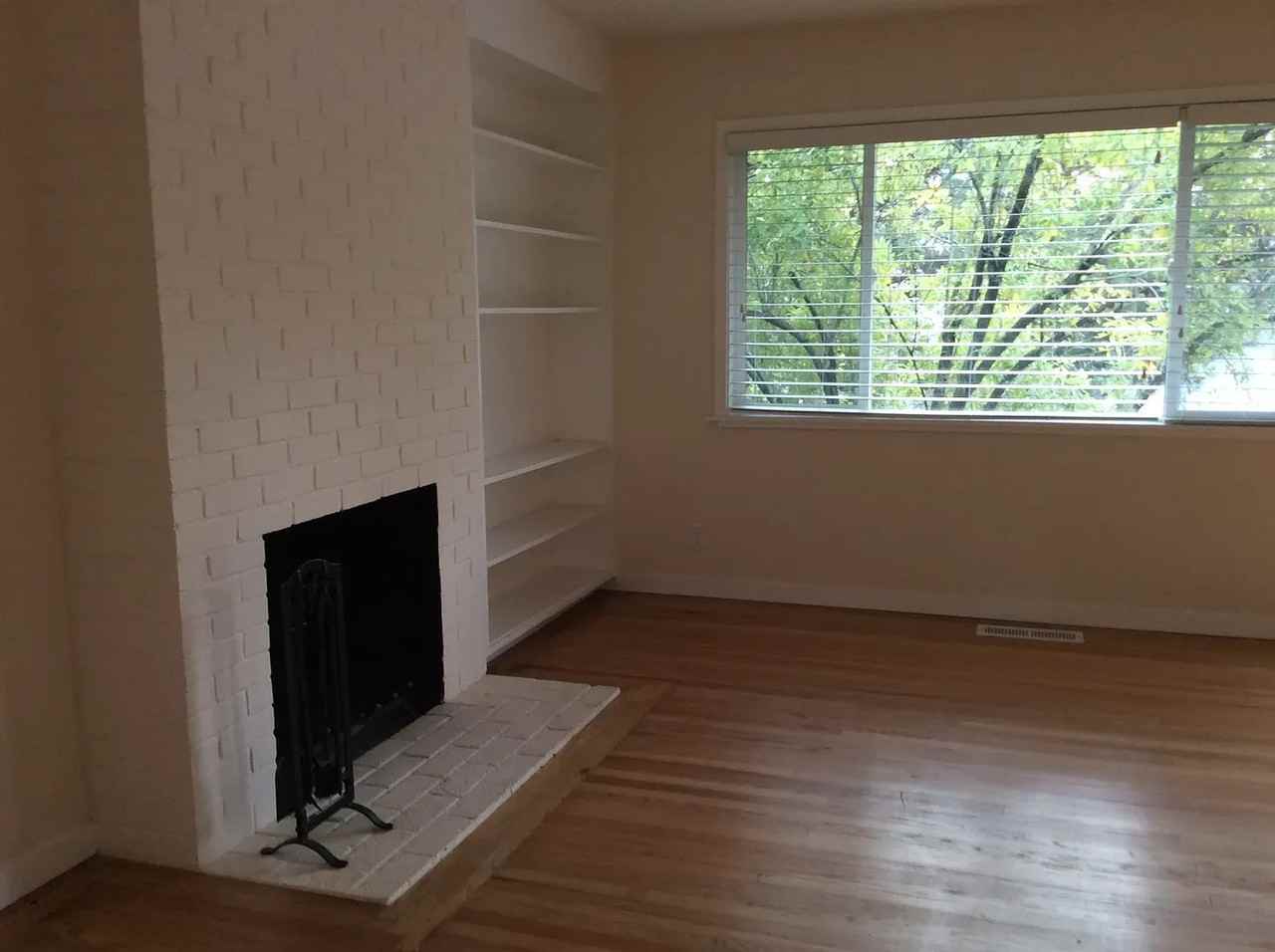10 Ash Ave - Photo 7 of 21