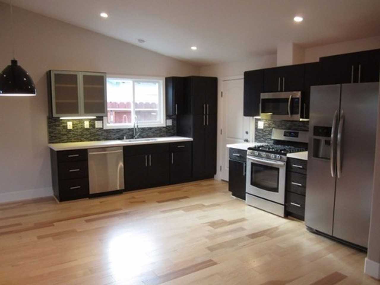 2104 Roskelley Dr - Photo 4 of 20