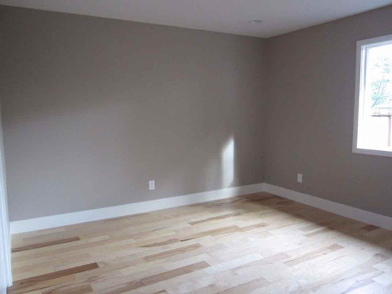 2104 Roskelley Dr - Photo 7 of 20