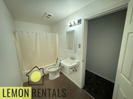 featured image of 902 N 9th Ave
