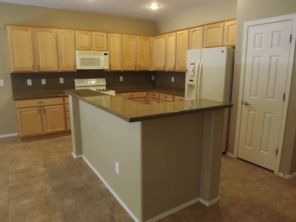 2188 Sawtooth Mountain Dr - Photo 2 of 34