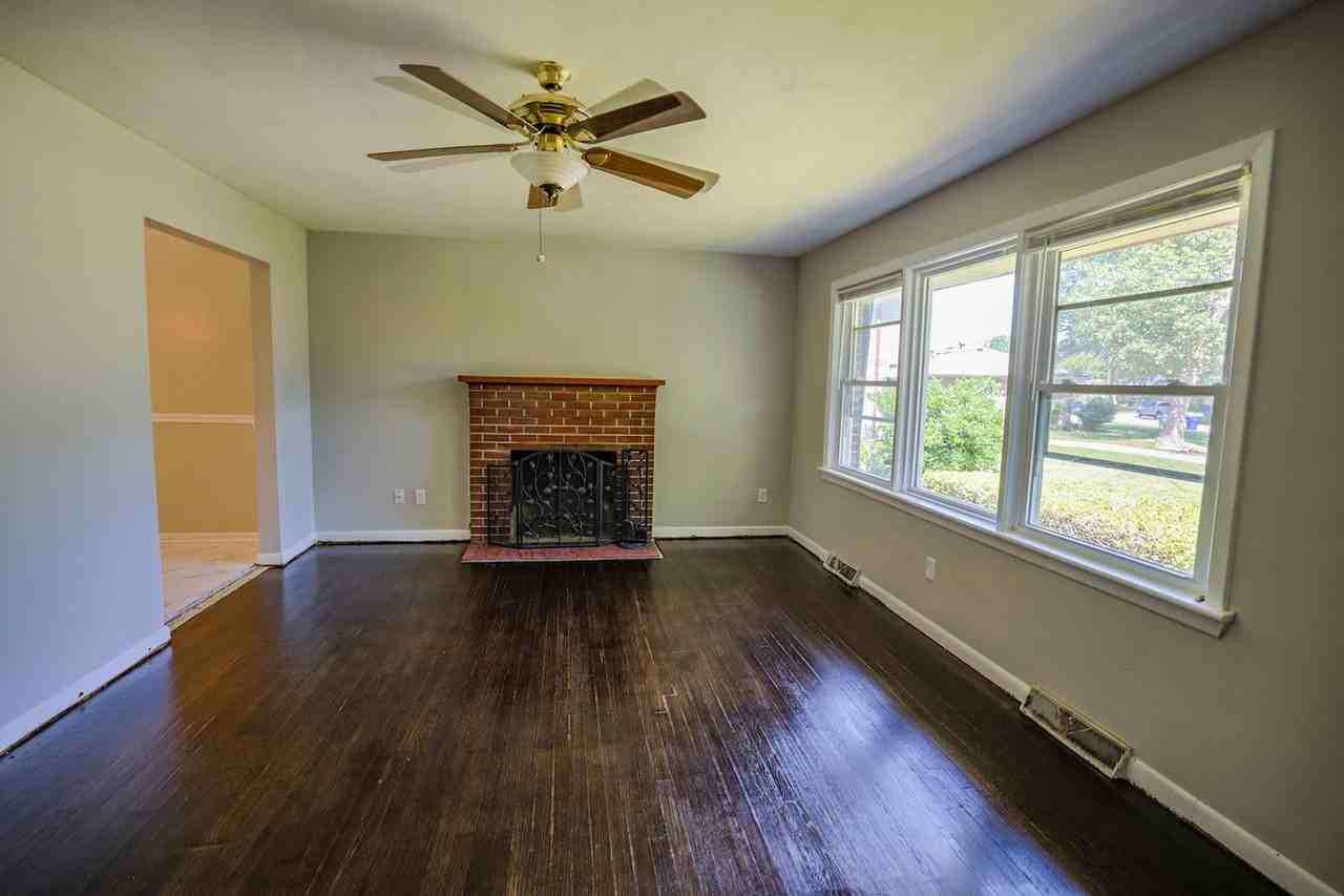 23 Green Ct - Photo 7 of 18
