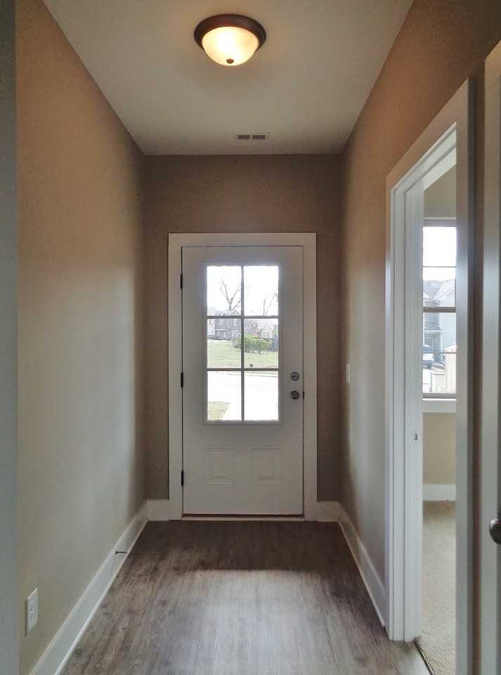 602 The Heights Ln - Photo 2 of 12