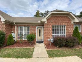 2807 Southwood Ln - Photo 1 of 1