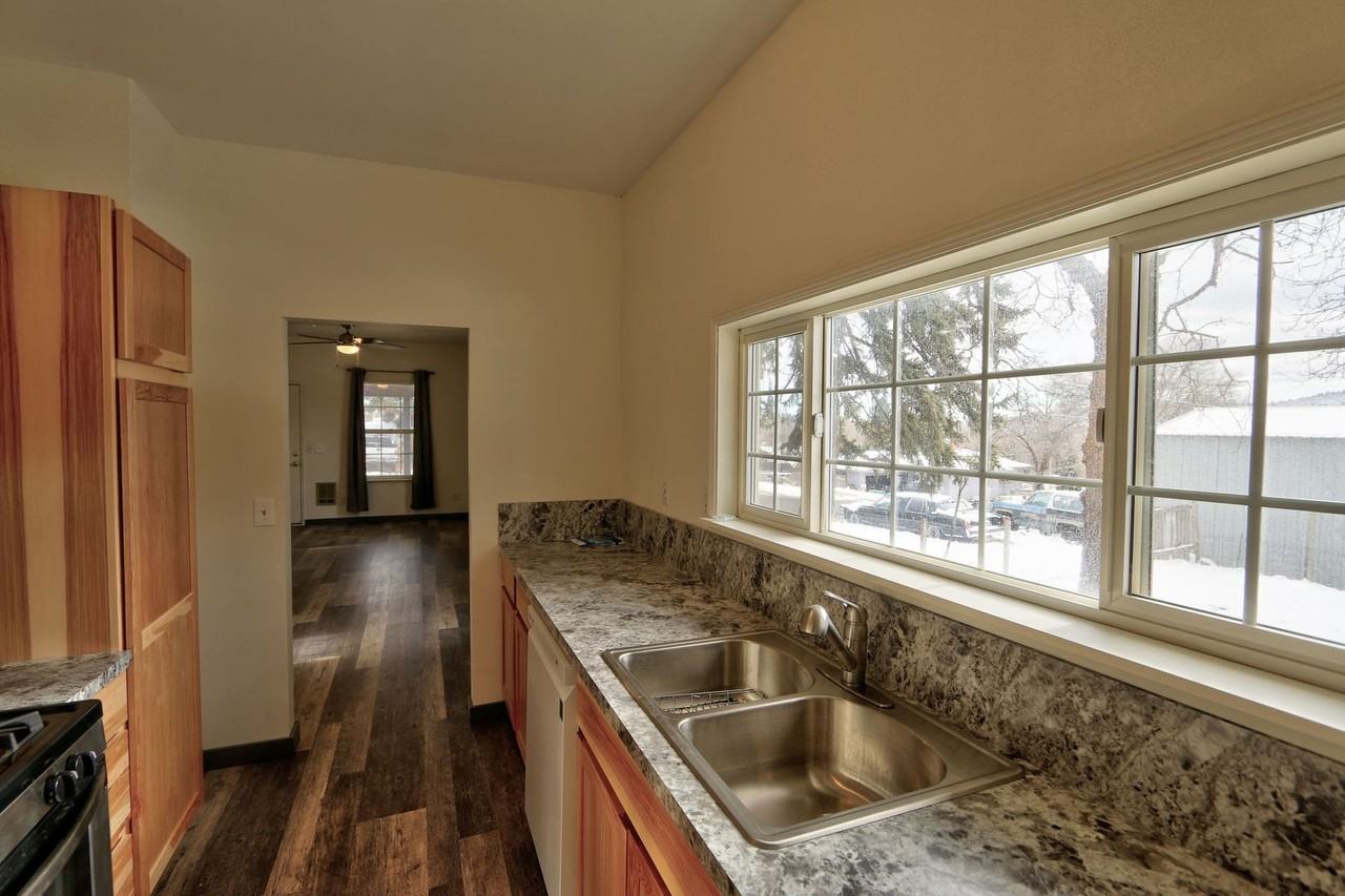 2232 Kiln St - Photo 5 of 20
