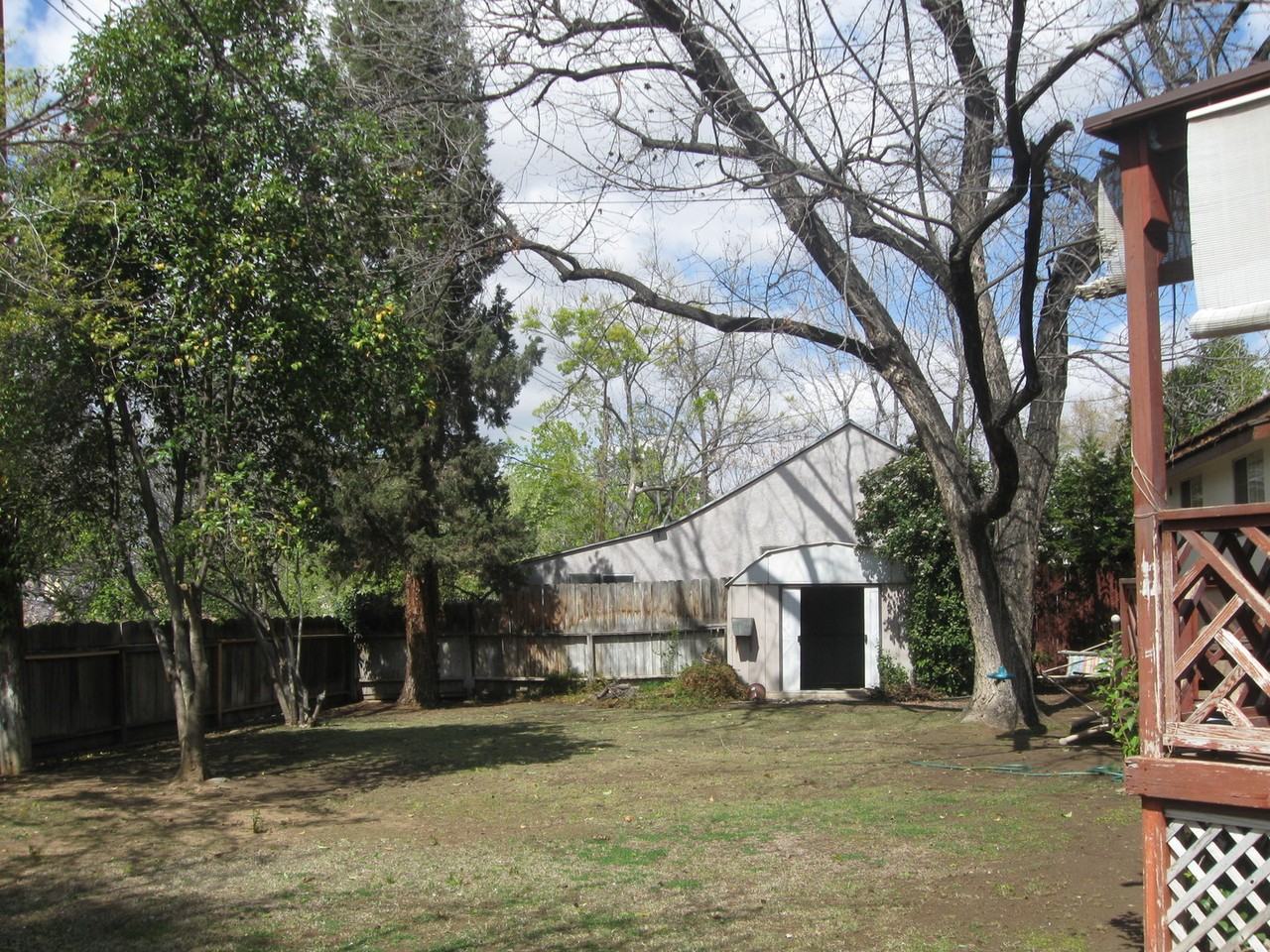 3032 N Inyo St - Photo 6 of 6