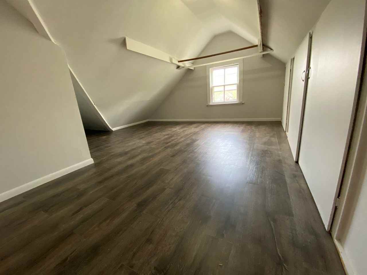 873 Desoto St - Photo 6 of 7