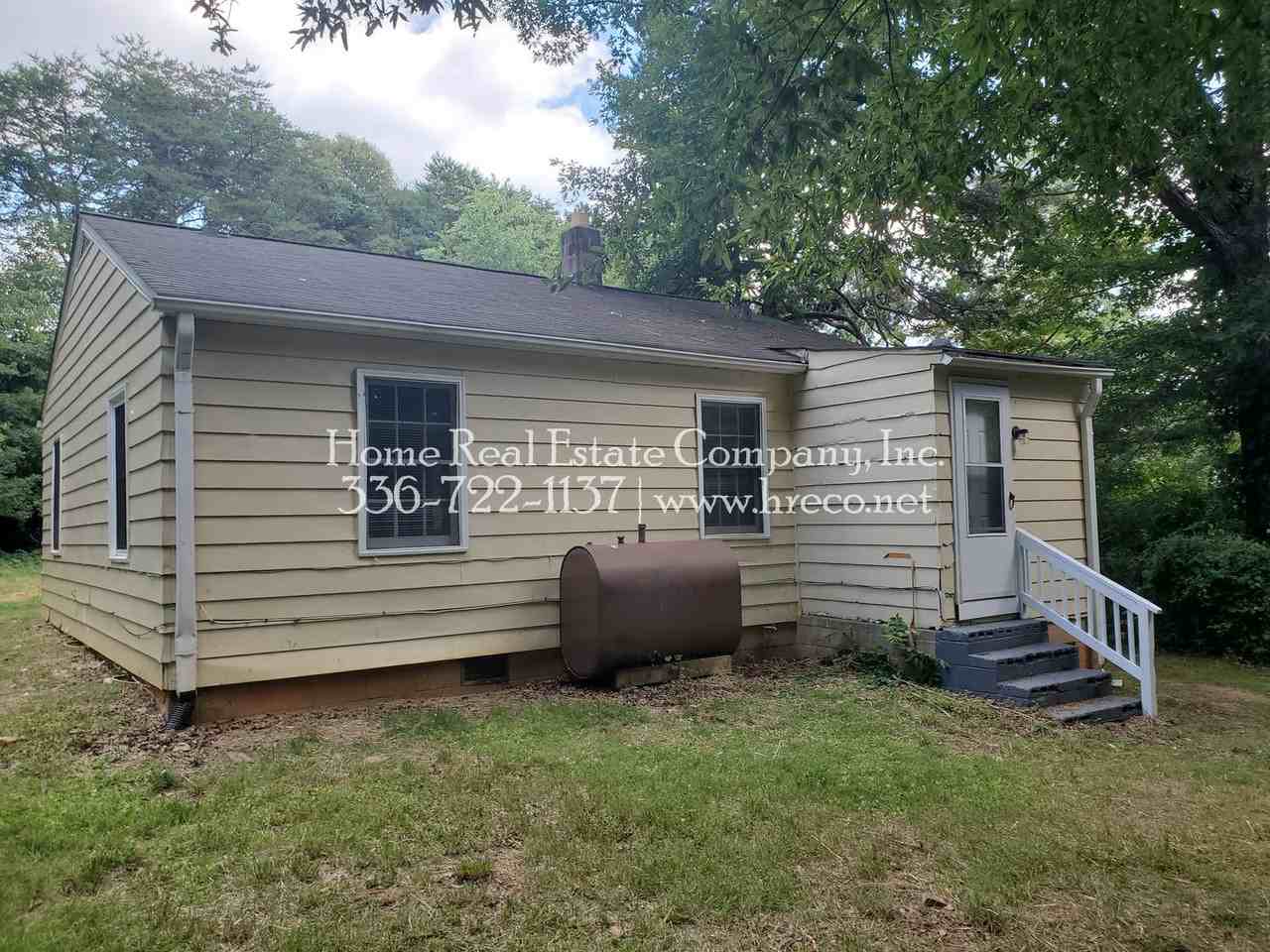 3050 Heitman Dr - Photo 2 of 8