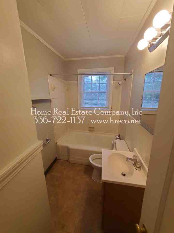 3050 Heitman Dr - Photo 7 of 8