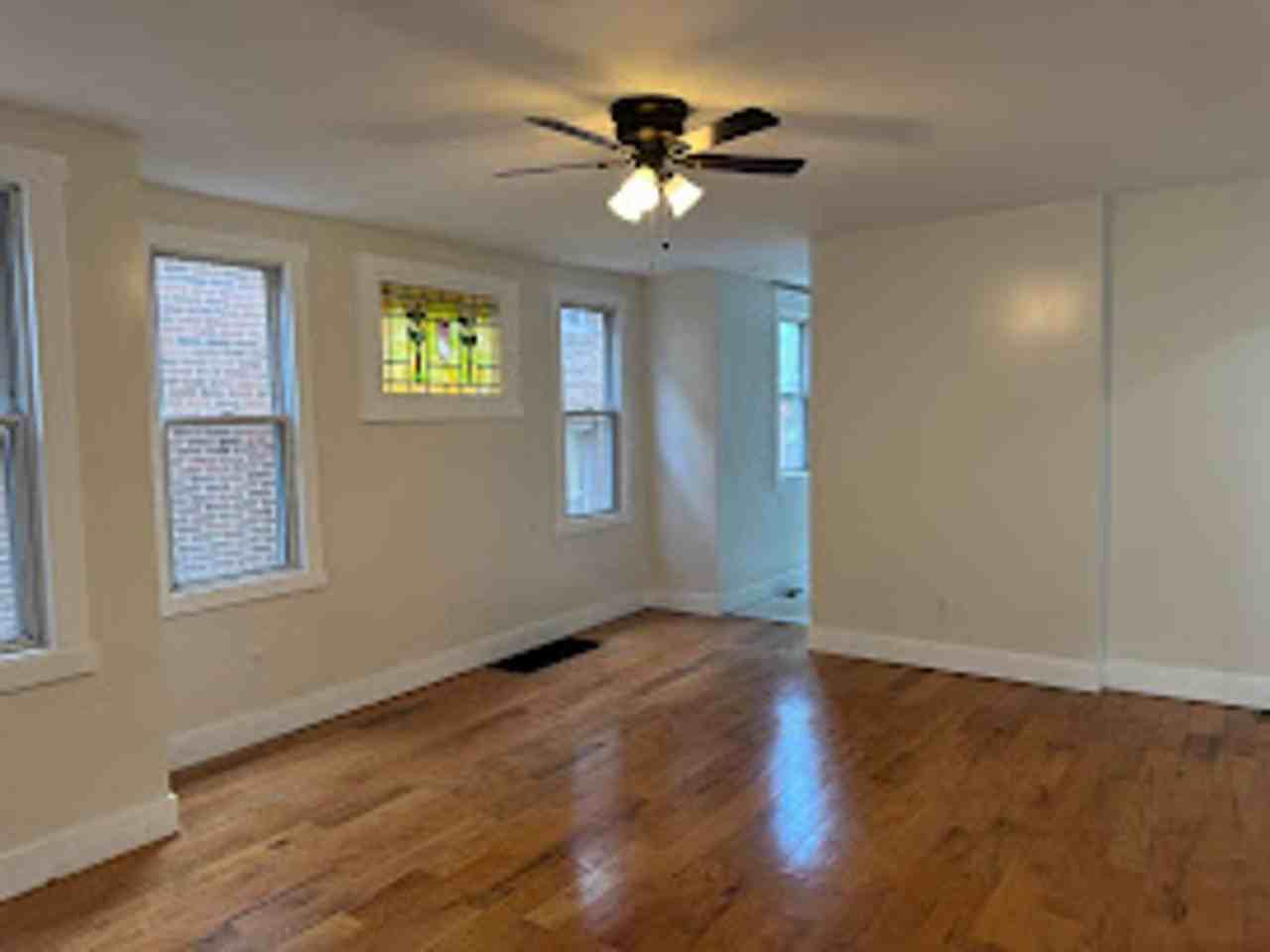 5916 Nicholson St - Photo 6 of 28