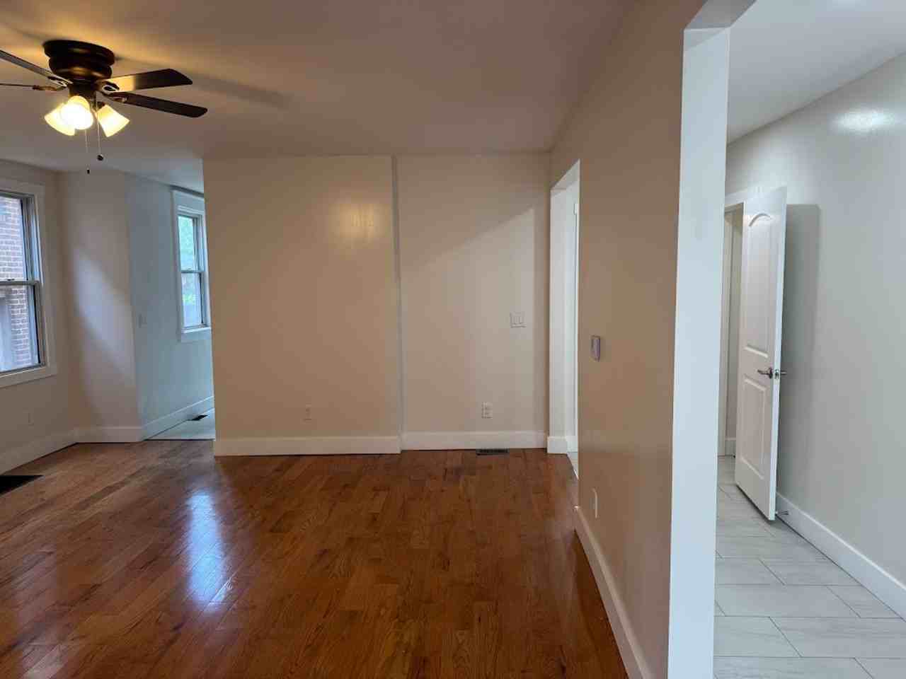 5916 Nicholson St - Photo 7 of 28