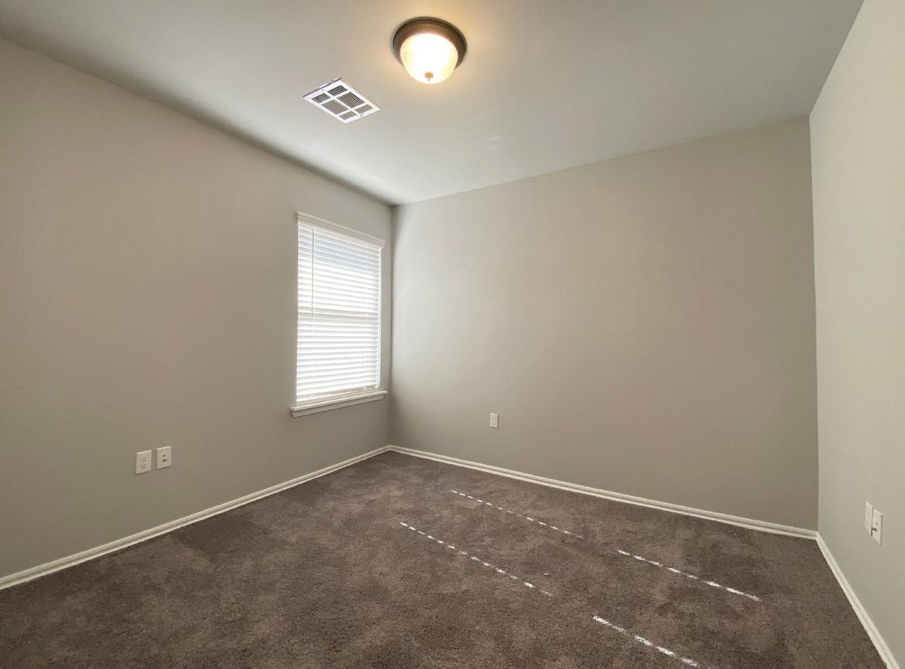 4609 Crystal Clear Ln - Photo 7 of 30