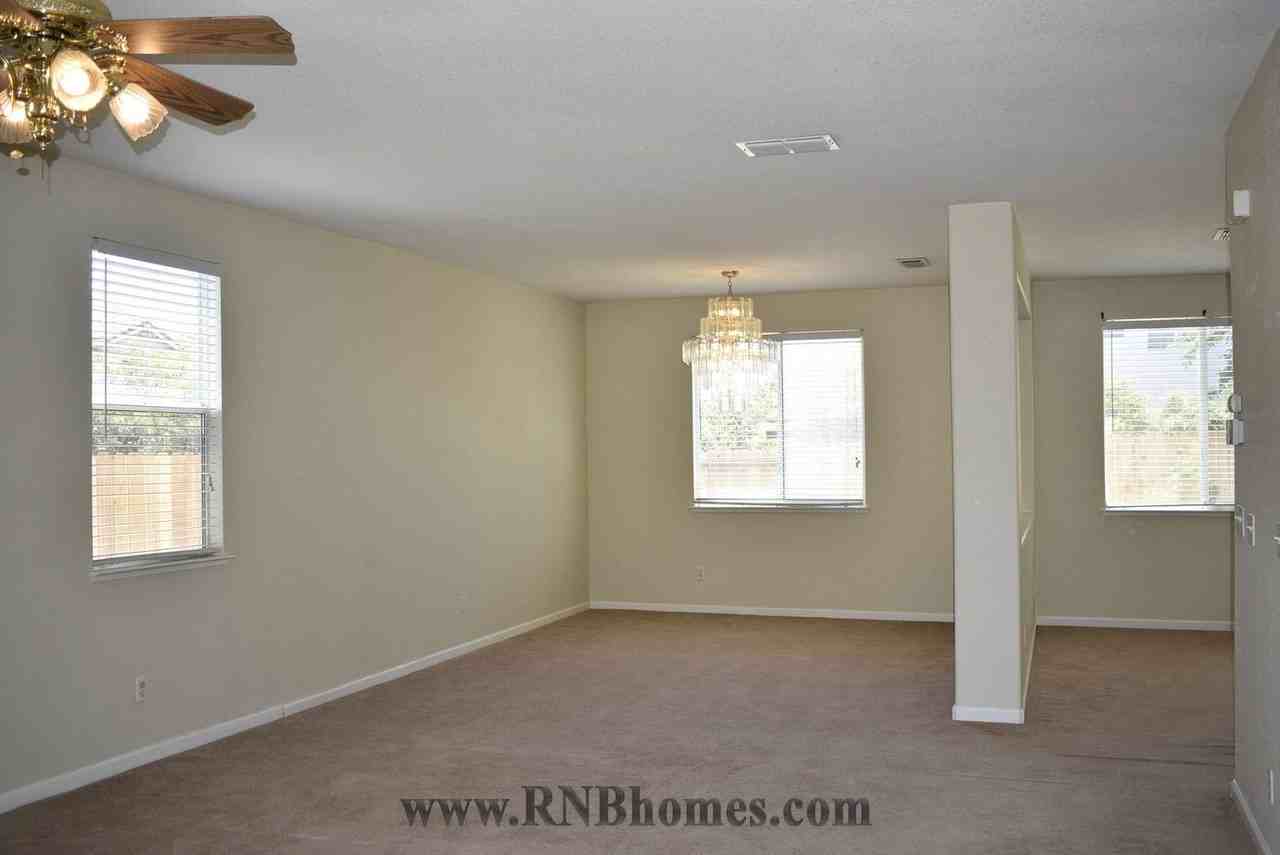 6301 Bluebill Ct - Photo 3 of 23