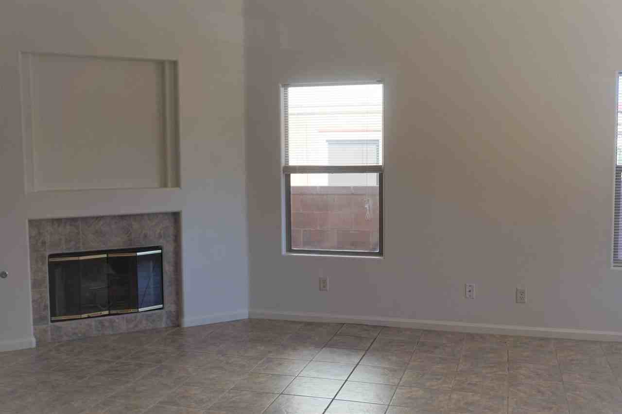 5280 Cedar Springs Dr - Photo 4 of 19