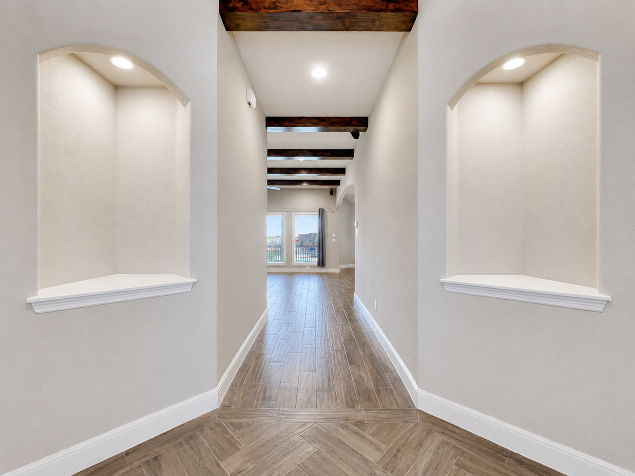 1609 Calvin Loop - Photo 4 of 23