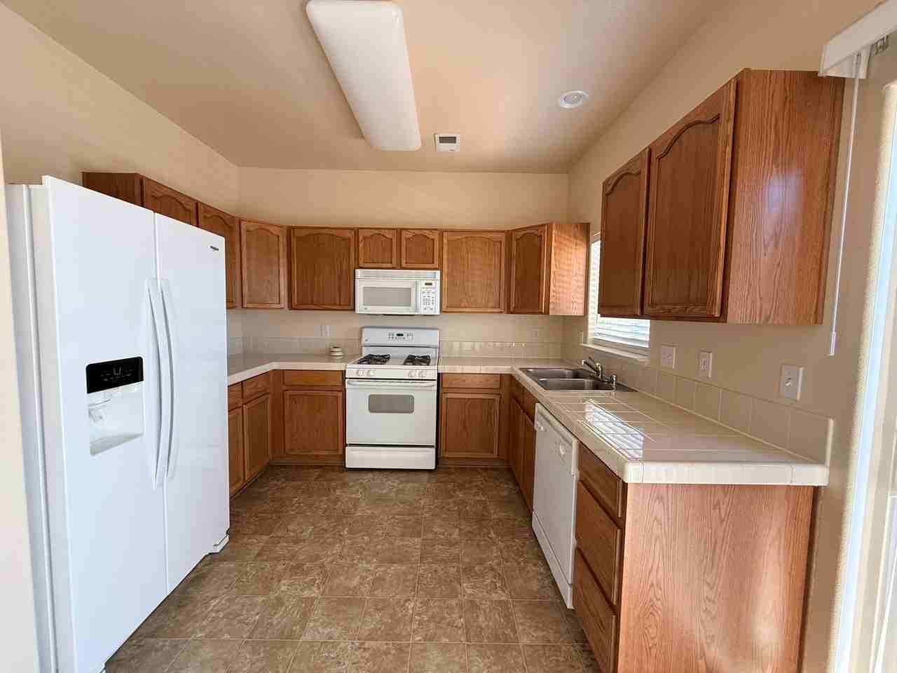 4146 Kathleen Denise Ln - Photo 5 of 17