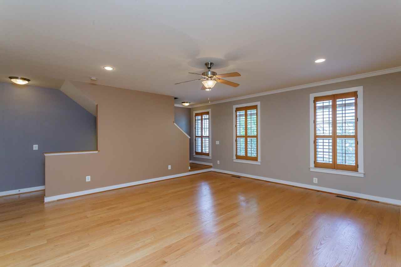 154 Brookwood Dr - Photo 4 of 31