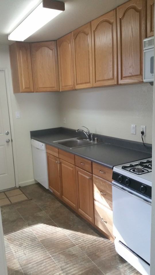1399 Spruce St - Photo 4 of 6