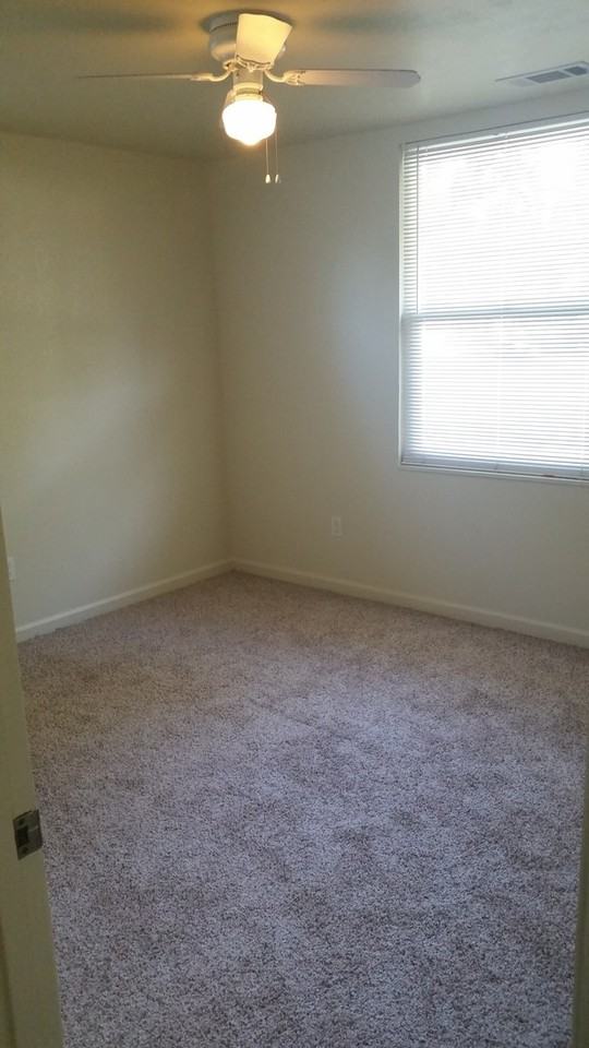 1399 Spruce St - Photo 5 of 6