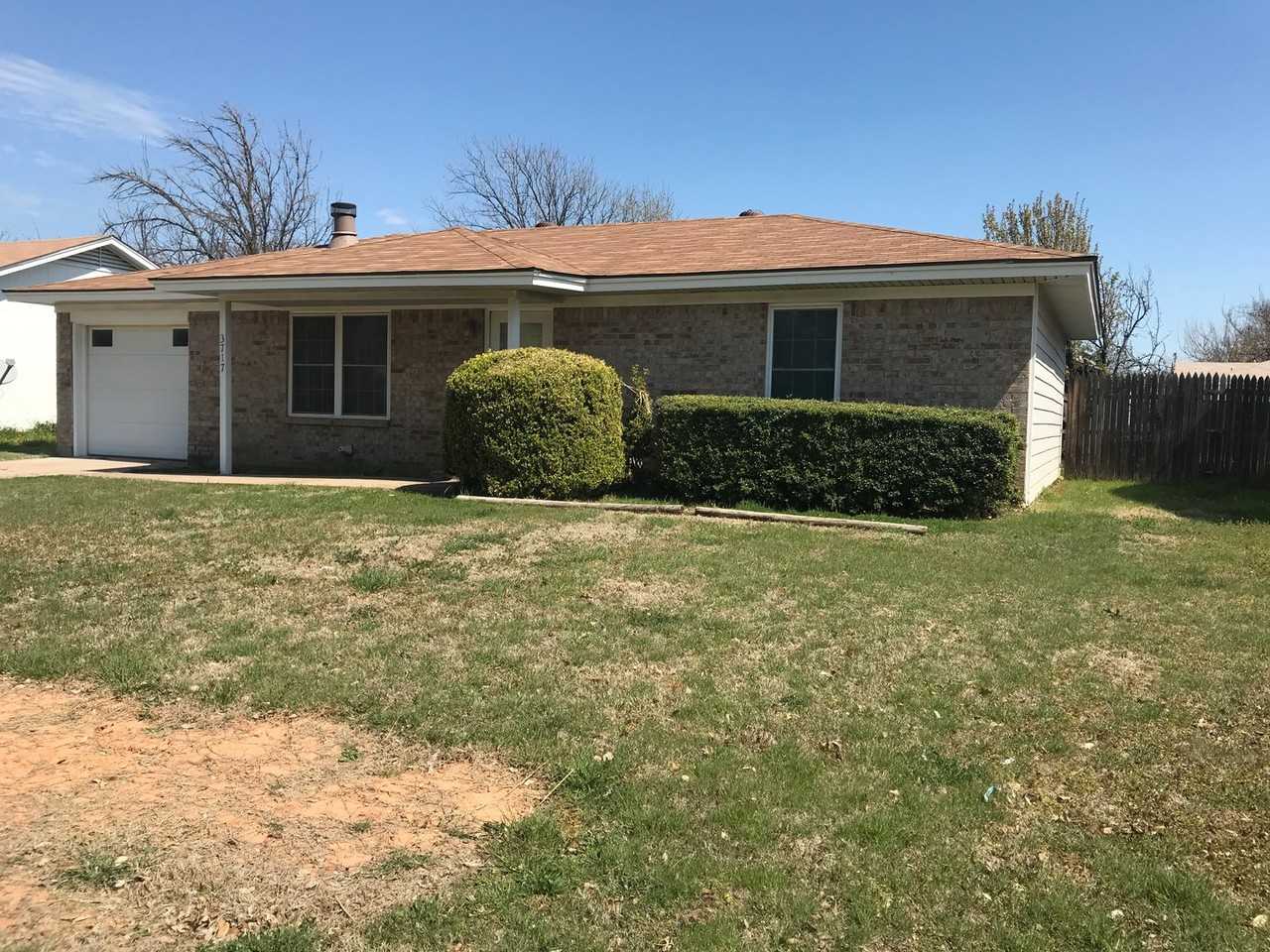3717 Scranton Ln - Photo 2 of 10
