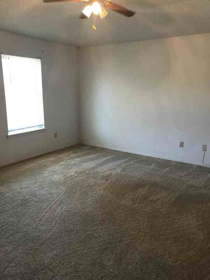 3717 Scranton Ln - Photo 7 of 10