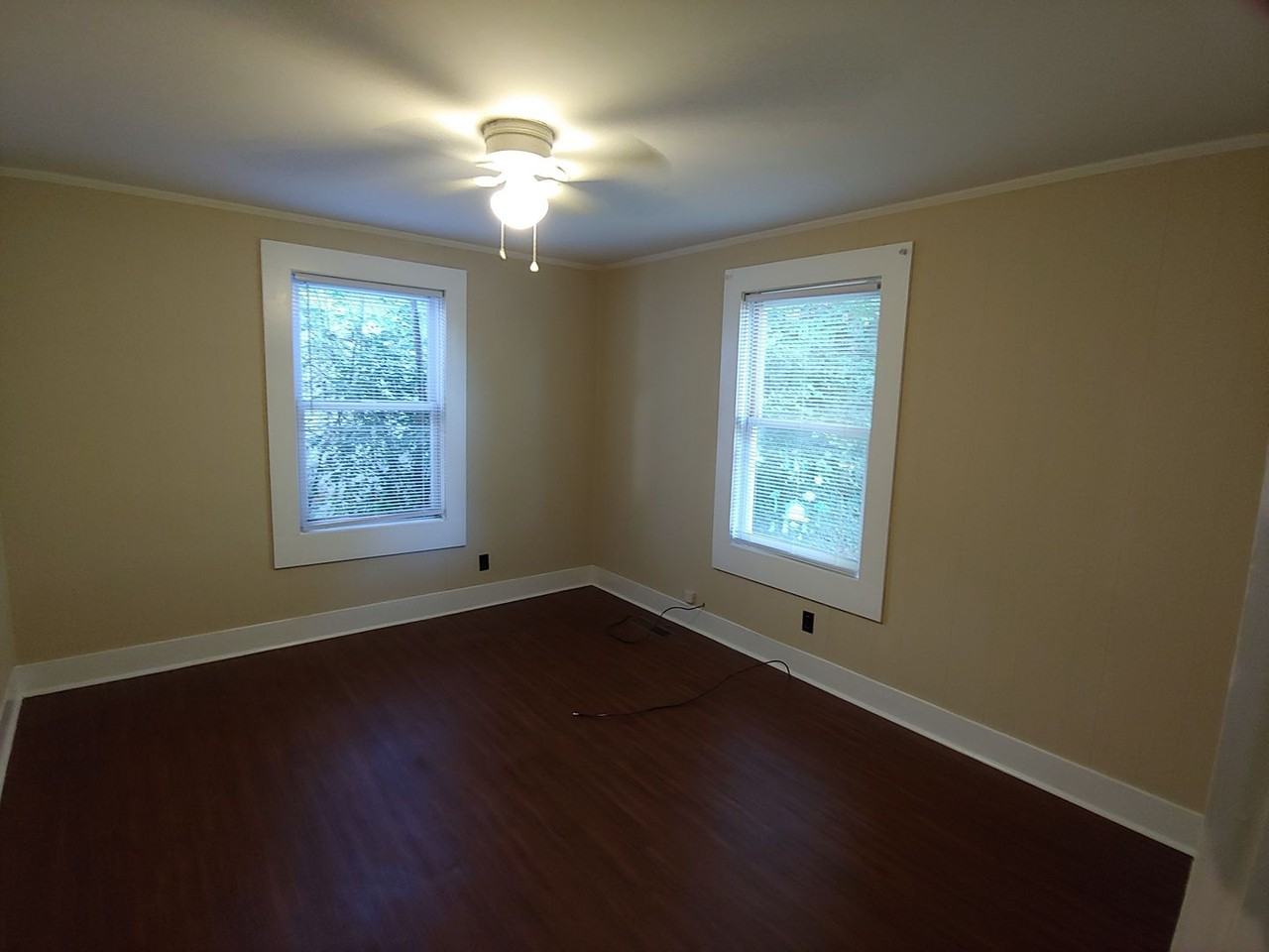 1717 2nd Ave - Photo 4 of 8