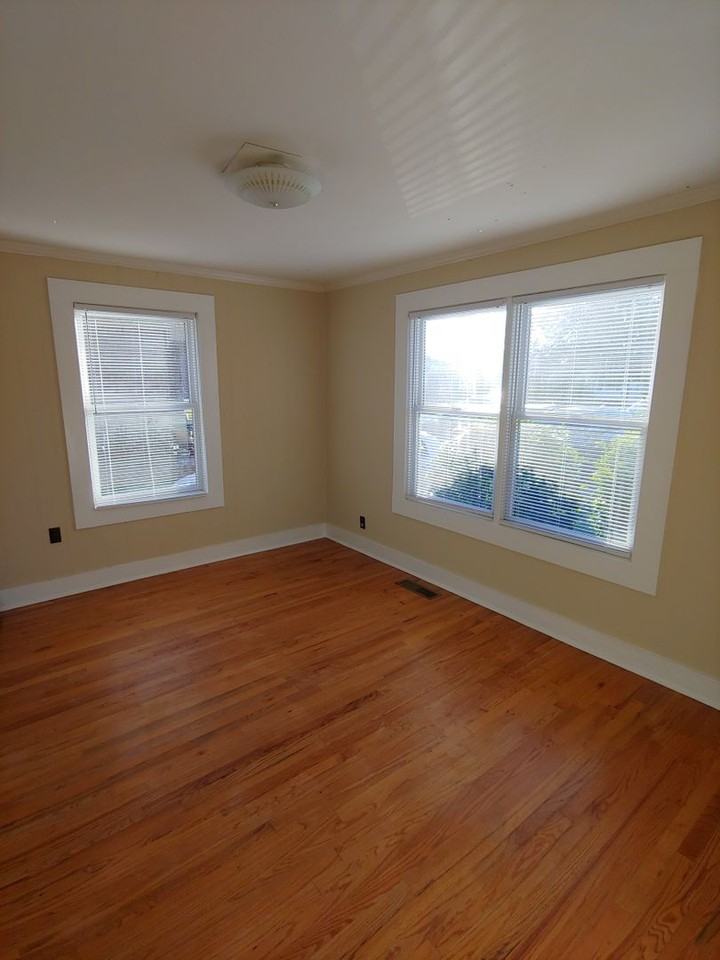 1717 2nd Ave - Photo 6 of 8