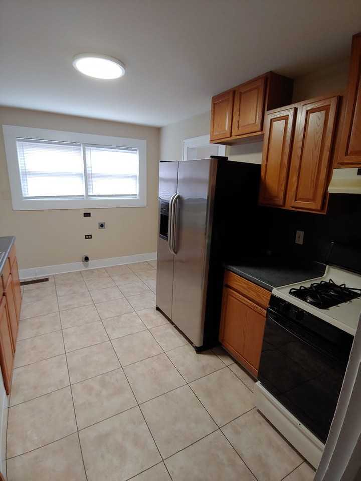 1717 2nd Ave - Photo 7 of 8