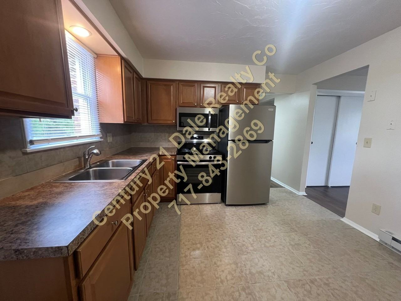 74 Tonden Dr - Photo 3 of 17