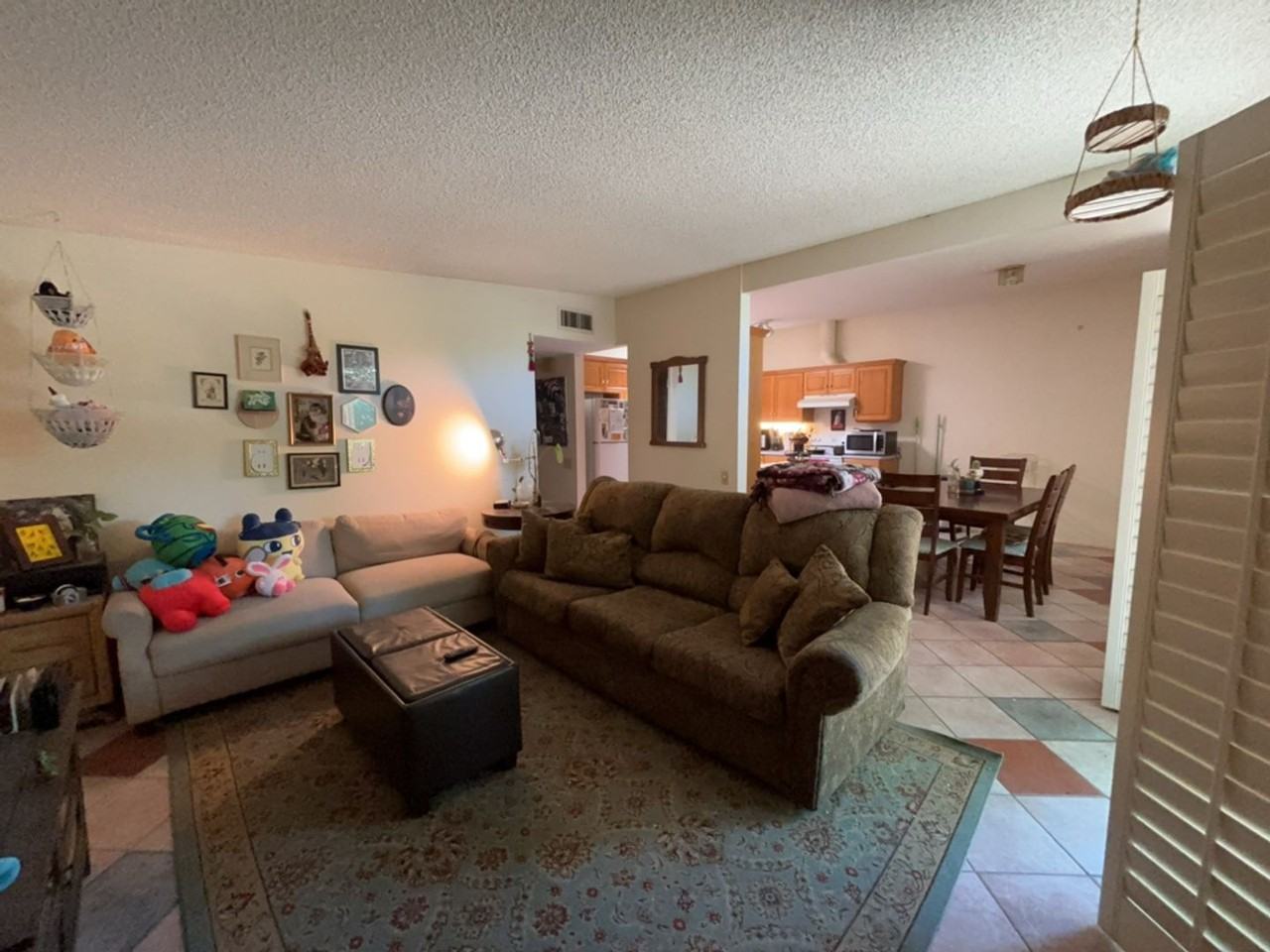 606 Isla Pl - Photo 4 of 10