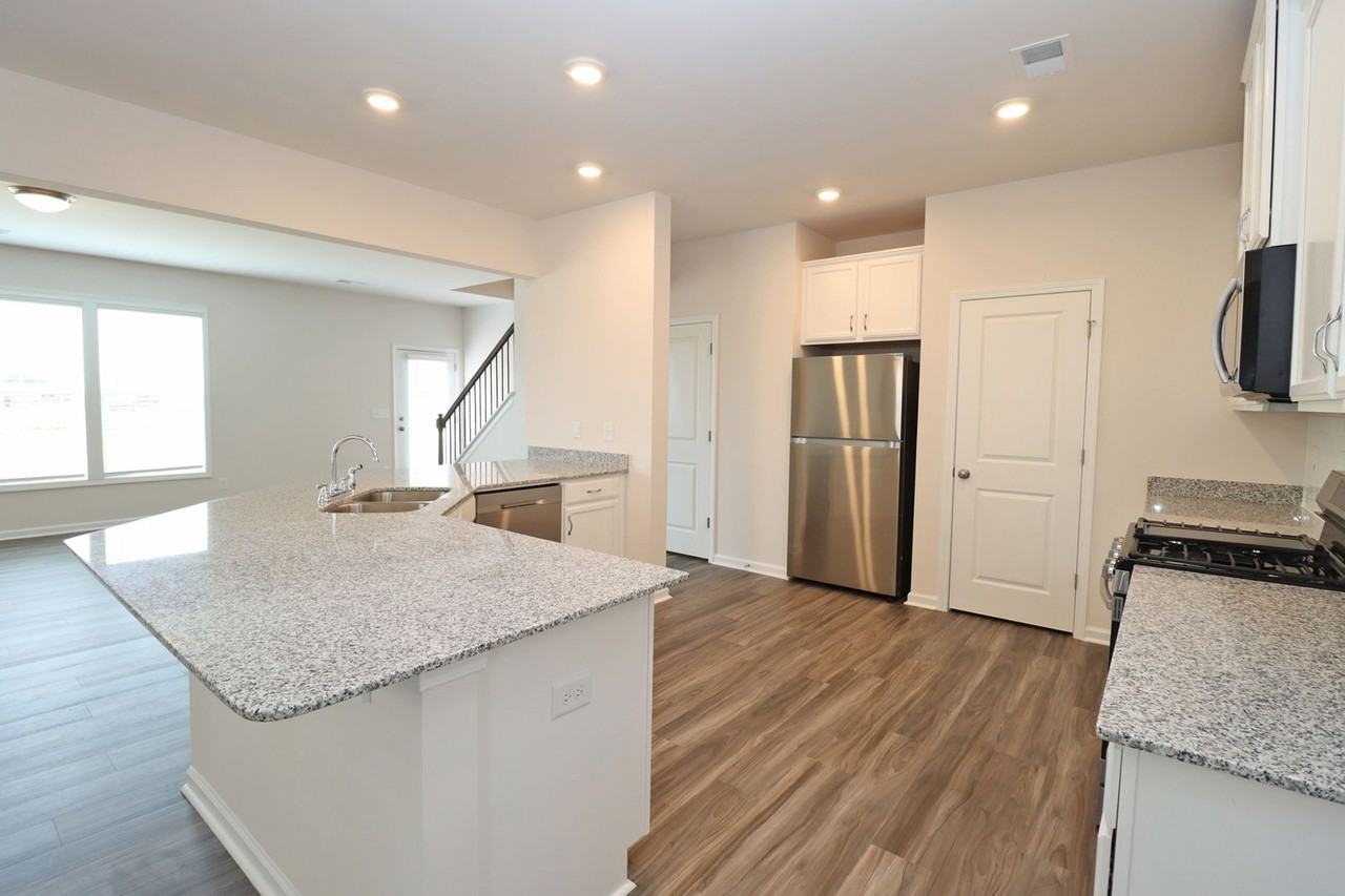 925 N Sage Drop Rd - Photo 6 of 39