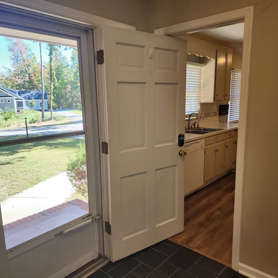 106 Argall Town Ln - Photo 2 of 24