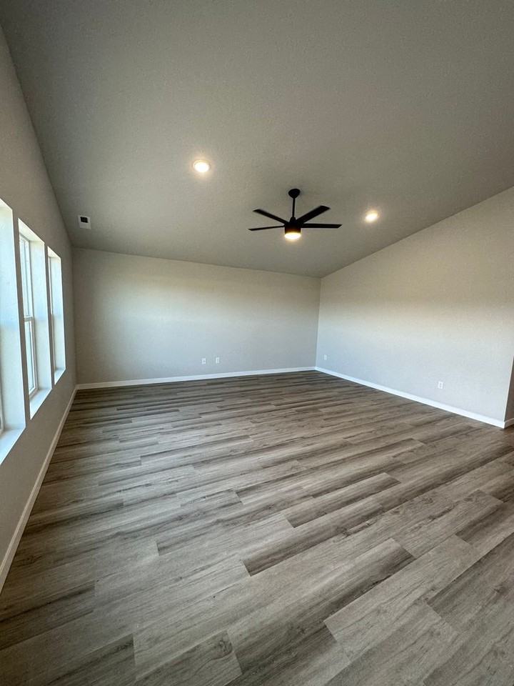 11320 W Teratai St - Photo 3 of 12