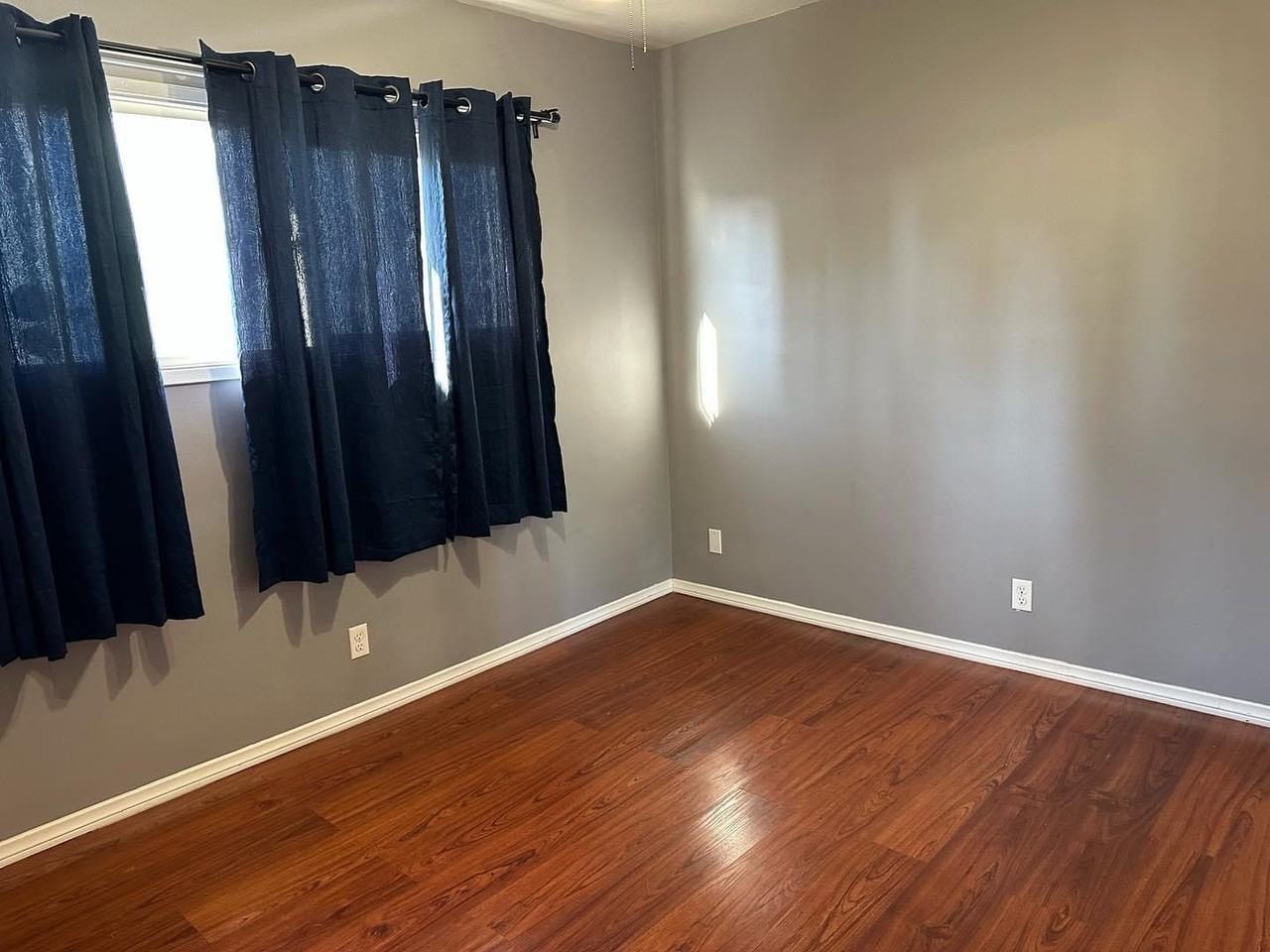 1231 Ronan Ave - Photo 4 of 6