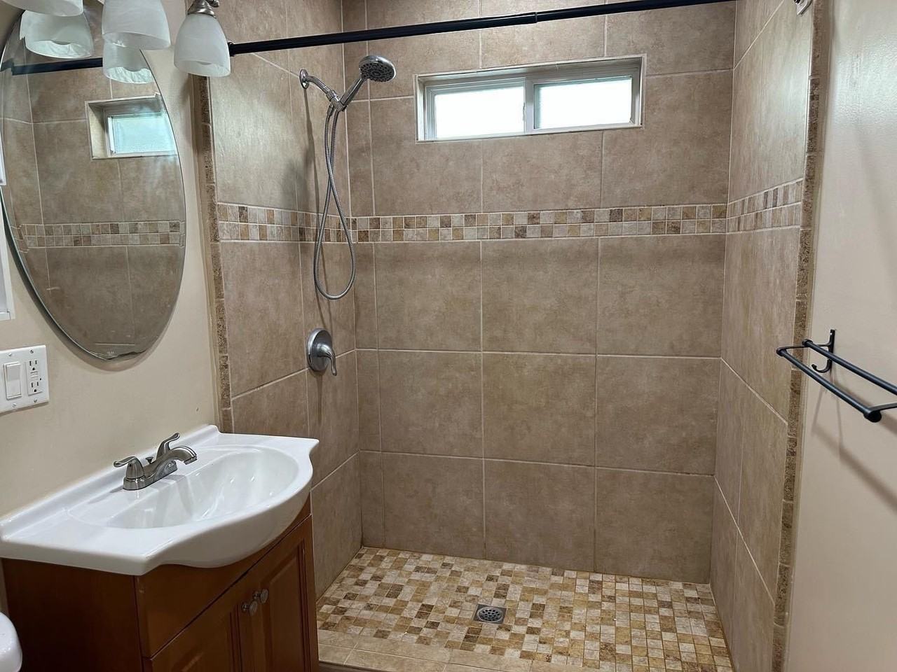 1231 Ronan Ave - Photo 6 of 6