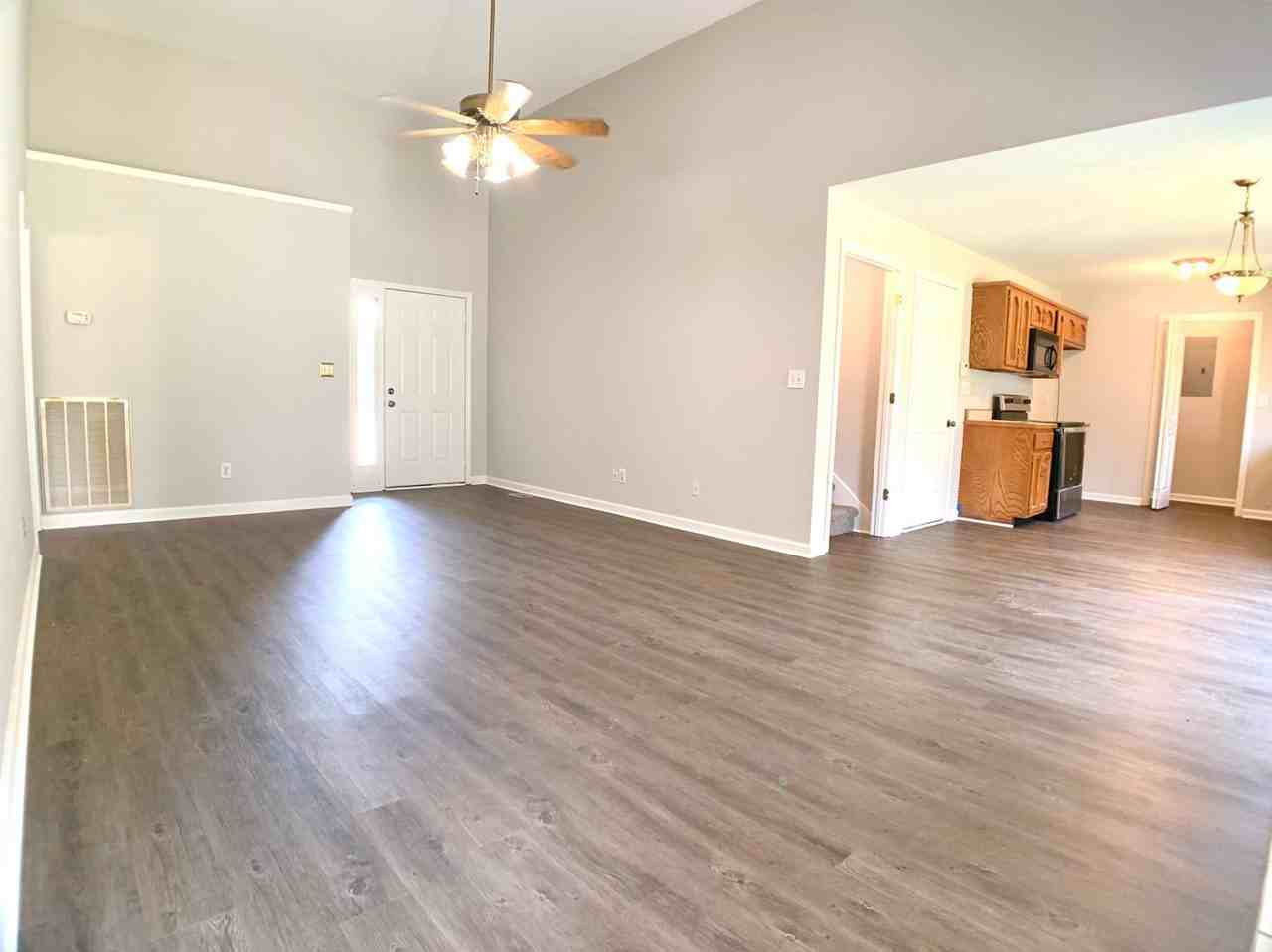 315 Harold Dr - Photo 4 of 29