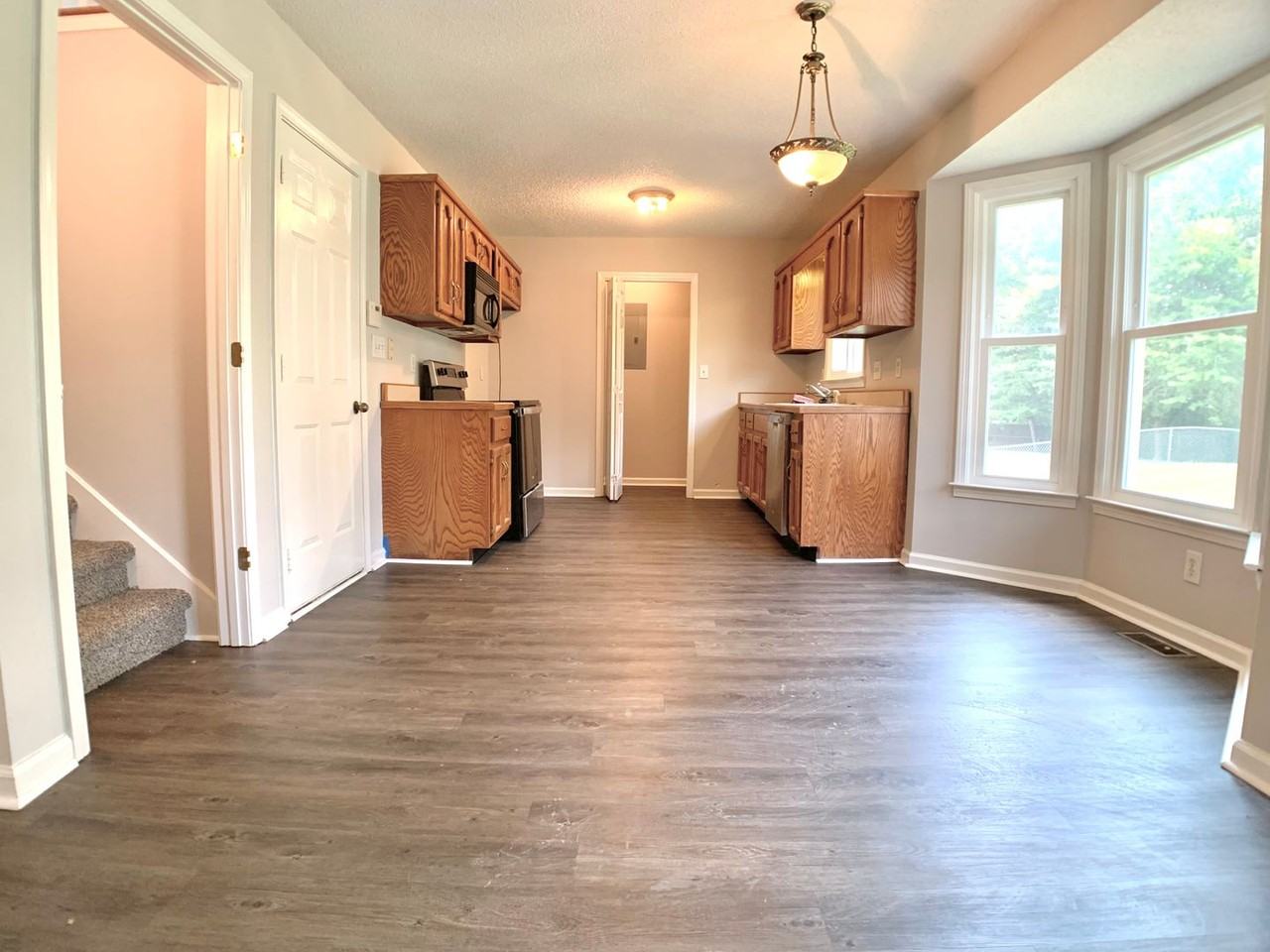 315 Harold Dr - Photo 6 of 29