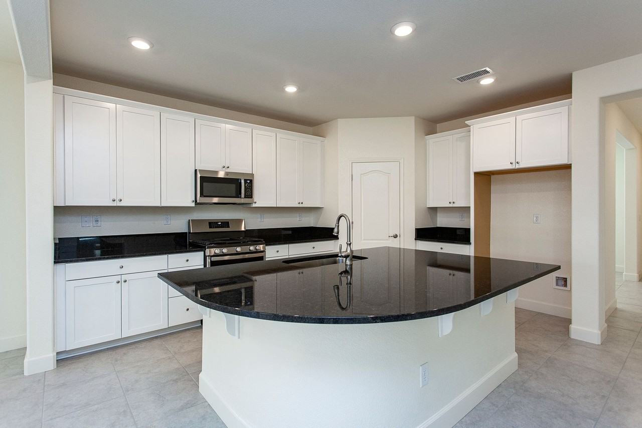 1260 Grey Owl Dr - Photo 4 of 27
