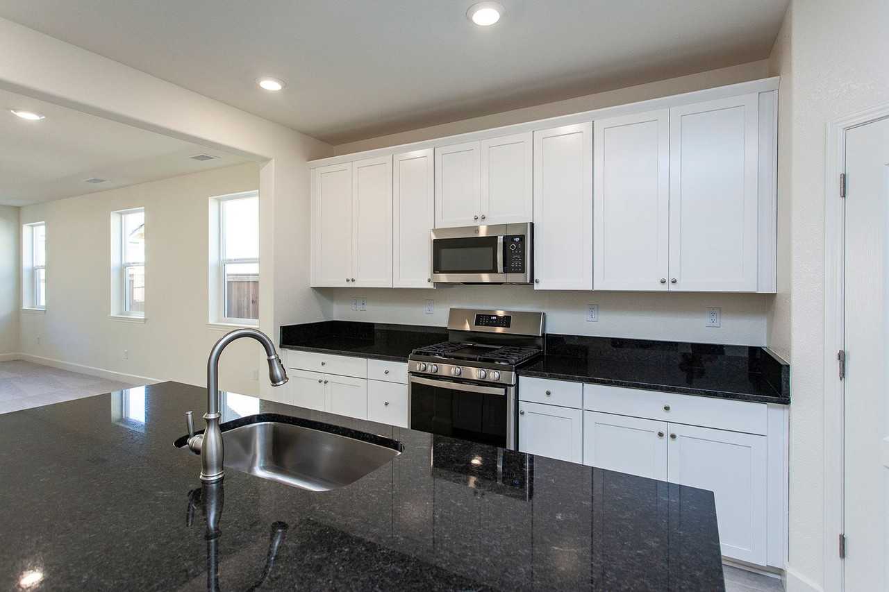 1260 Grey Owl Dr - Photo 5 of 27