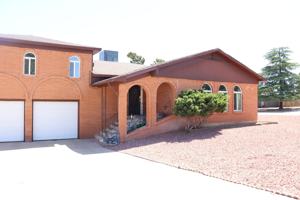 featured image of 4365 Queens Way