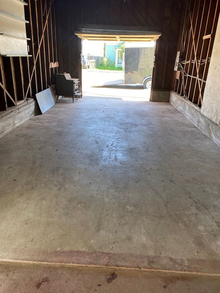 1239 Madison St - Photo 4 of 22