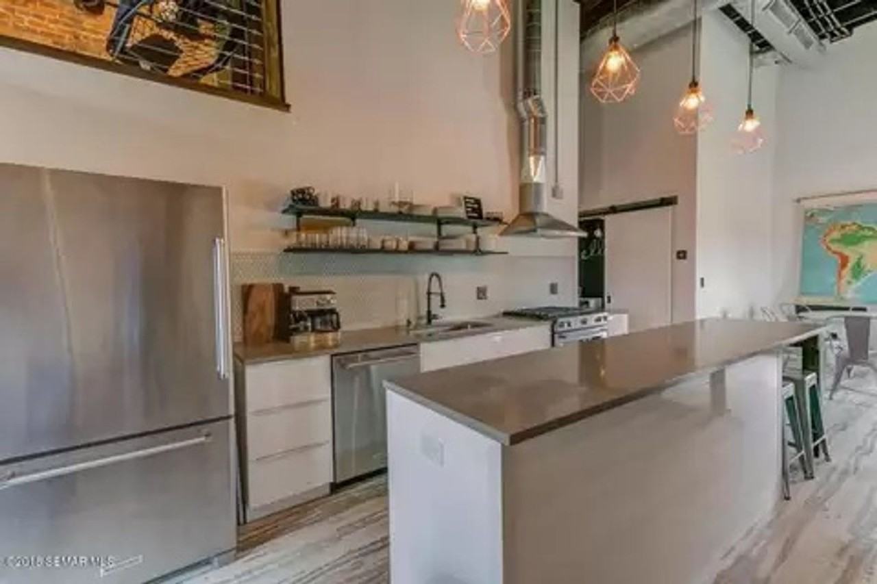 102 1/2 Main St N - Photo 2 of 13