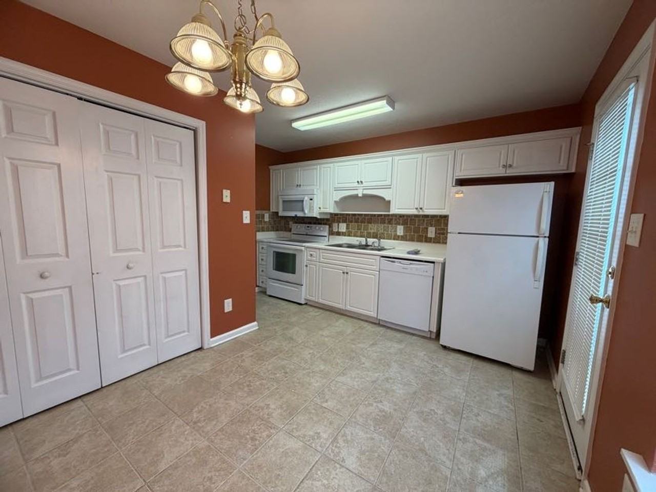 133 Brandimere Dr - Photo 6 of 18