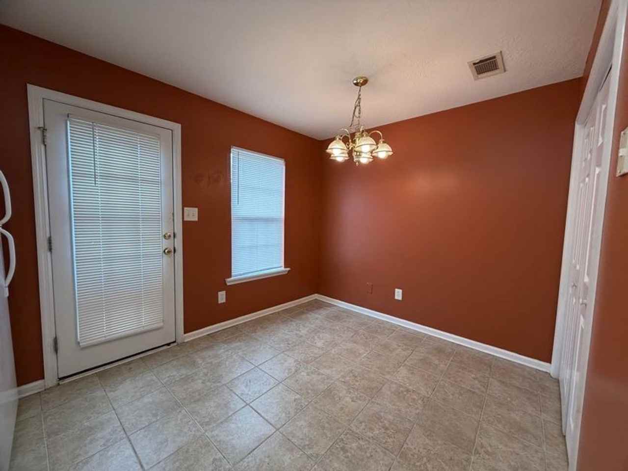 133 Brandimere Dr - Photo 7 of 18