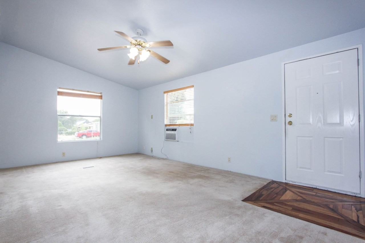 1401 Union Ln - Photo 2 of 16