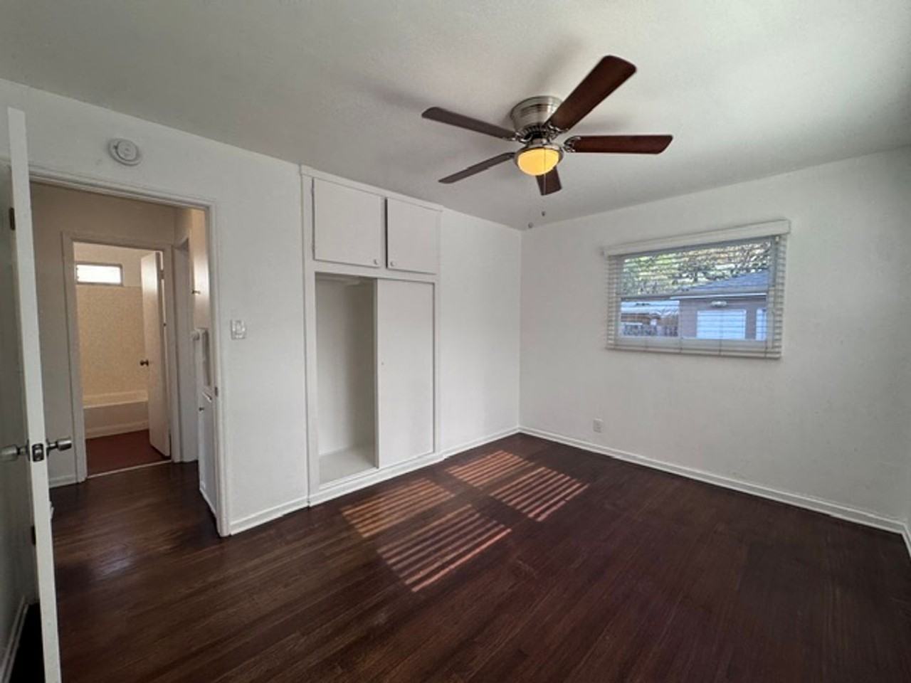 48 W Arbor St - Photo 7 of 9