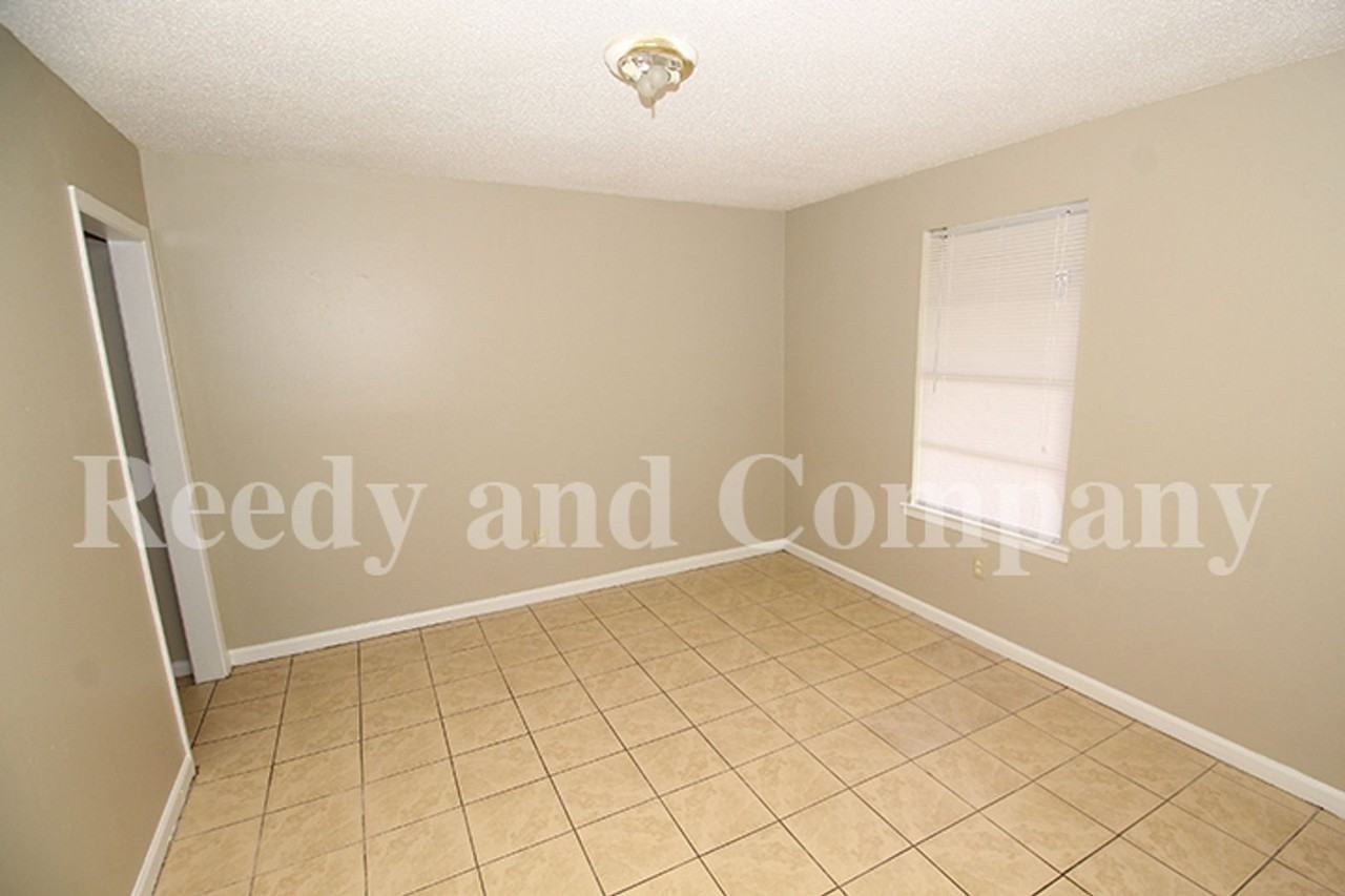 3385 Barbwood Dr - Photo 6 of 18