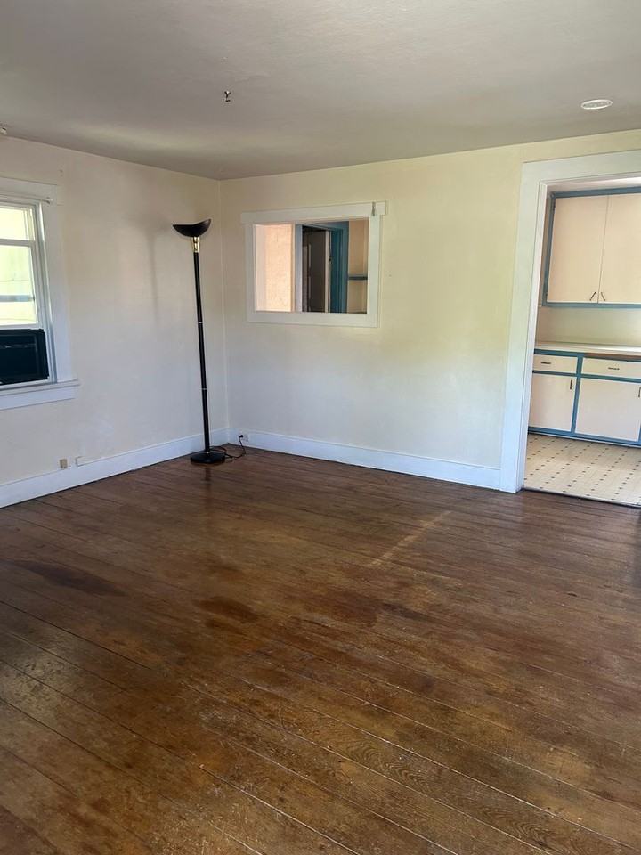 1007 Walker Ave - Photo 4 of 13